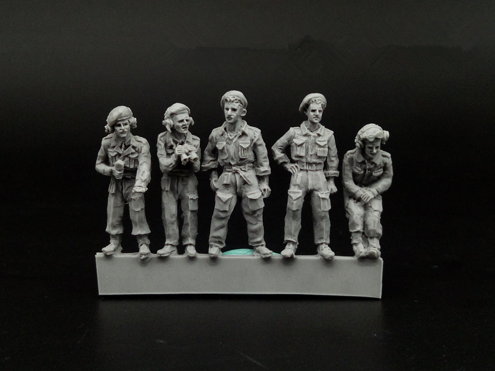 1/72 Modern Military British Armored Force (6-Person), 5 Figures, Resin Model Figure Kit, Unassembled and Unpainted
