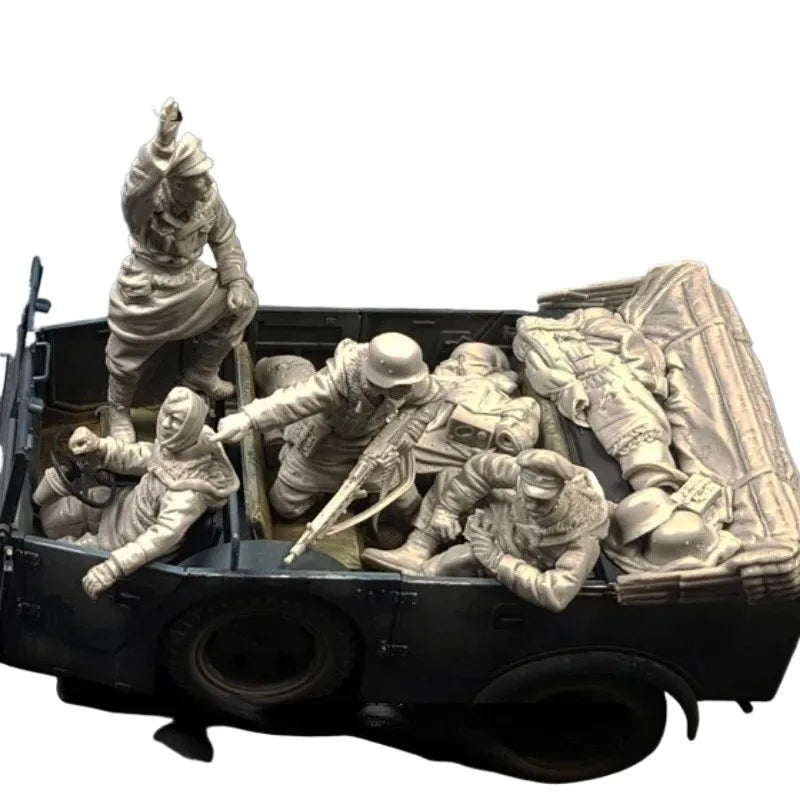 1/35 Modern Military Evacuation, 12 Figures, Resin Model Diorama Kit, Unassembled and Unpainted