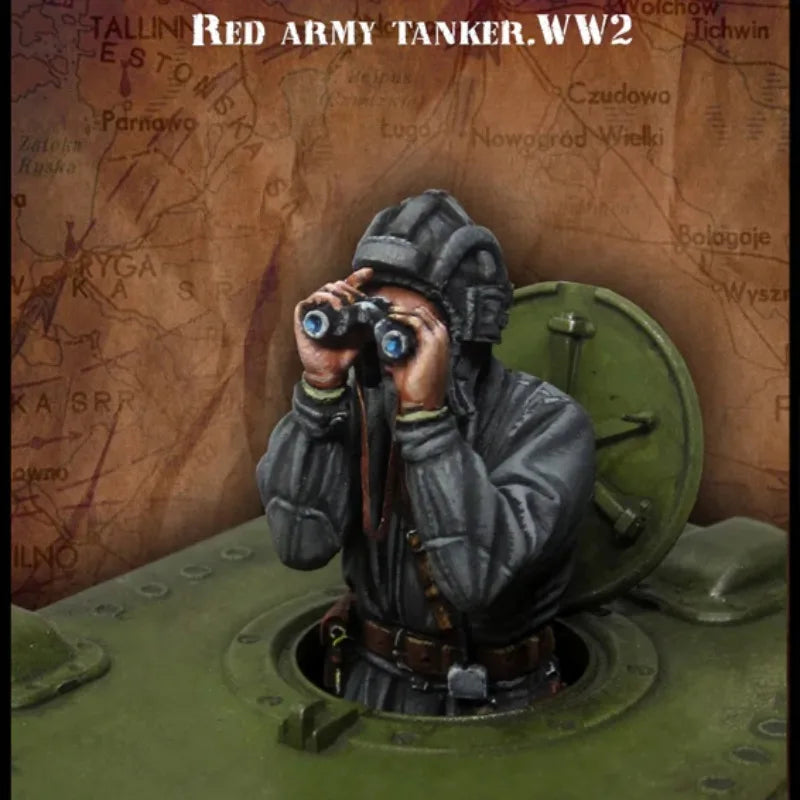 1/35 WWII Soviet Red Army Tanker with Binoculars, Resin Model Figure Kit, Unassembled and Unpainted