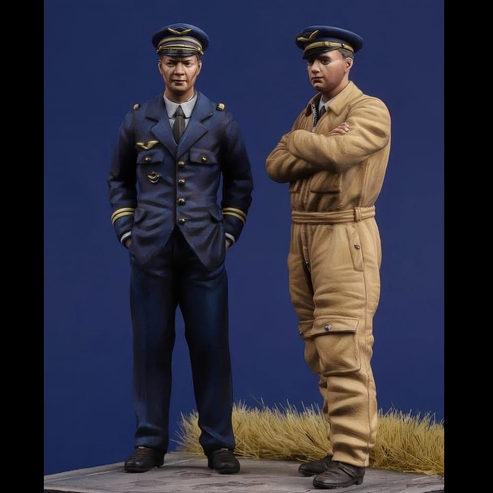 1/32 WWII French Pilots, 2 Figures, Resin Model Figure Kit, Unassembled and Unpainted