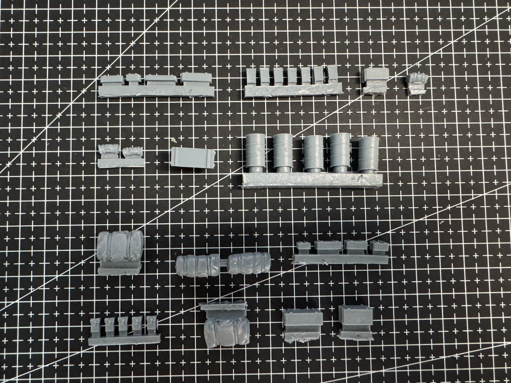 1/72 WWII Vehicle Stowage & Debris, Resin Model Accessory Kit, Unpainted