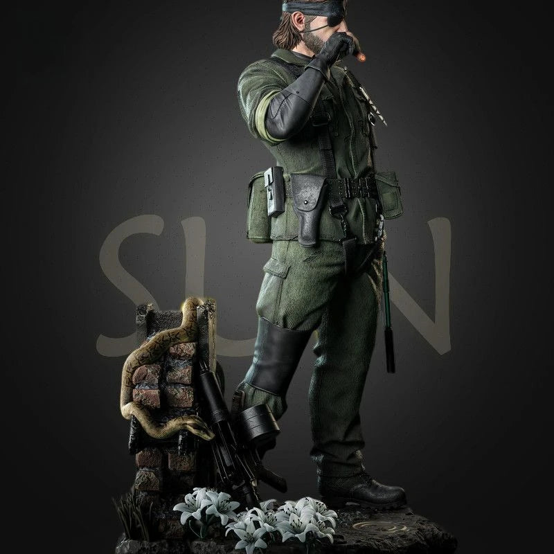 Modern Russian Sergeant with Rifle, Resin Model Figure Kit, Unassembled and Unpainted