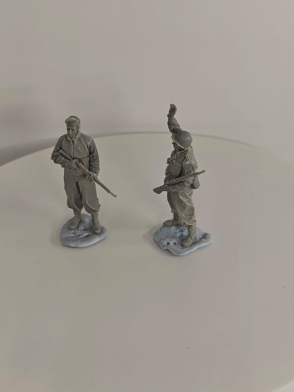 1/35 WWII Infantry in Combat Poses, 6 Figures, Resin Model Figure Kit, Unassembled and Unpainted