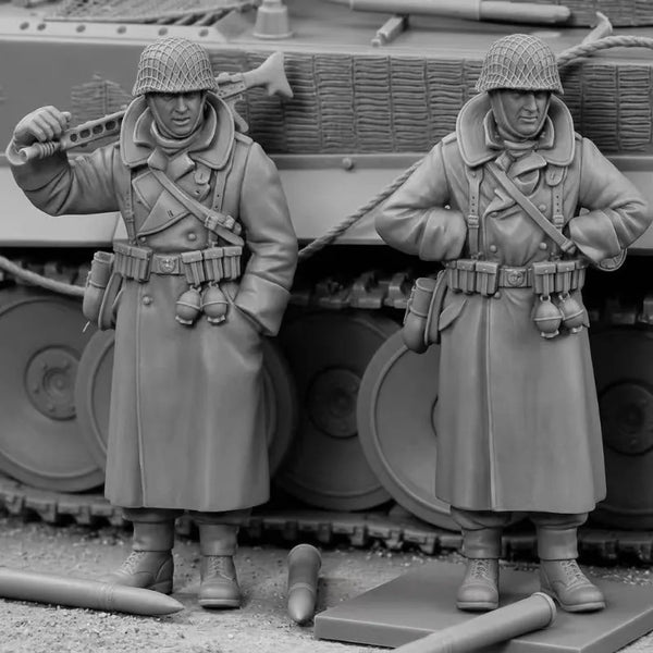 1/35 WWII German Wehrmacht Winter Soldier, Resin Model Figure Kit, Unassembled and Unpainted