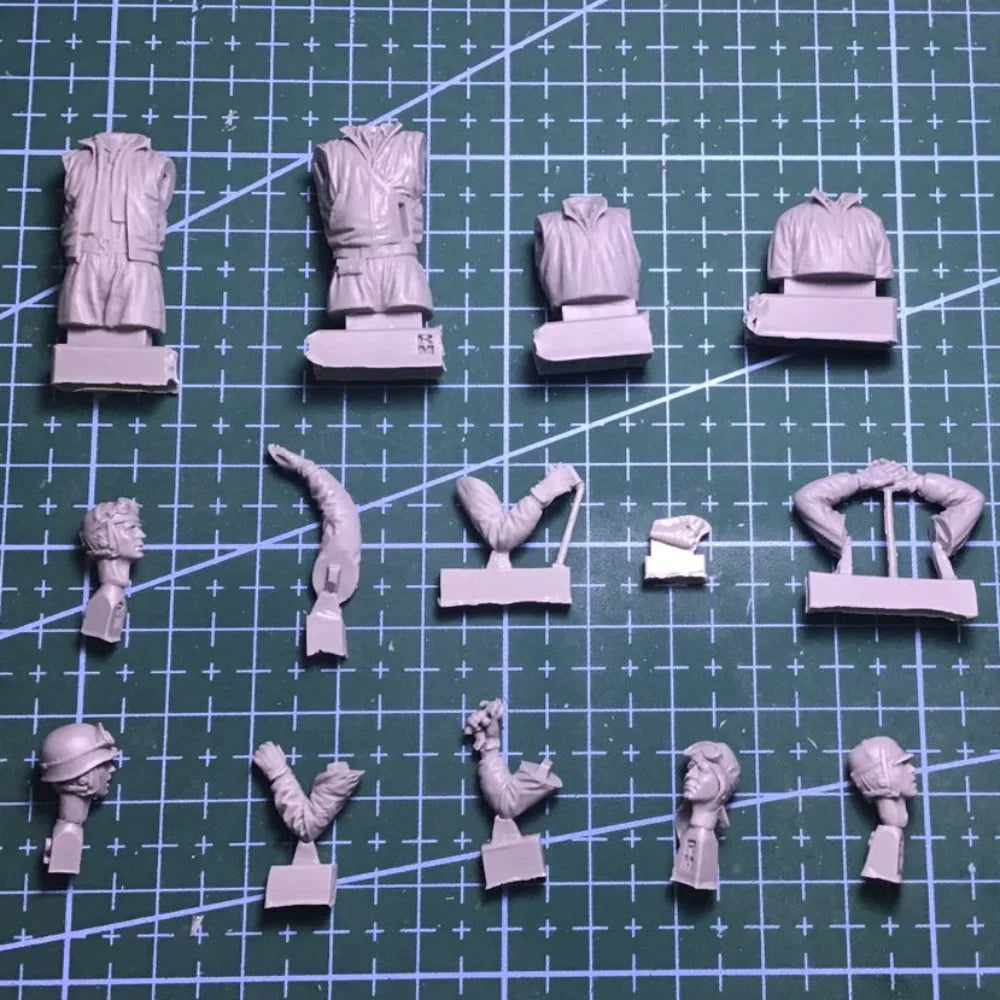 1/35 WWII US Tank Crew, 2 Figures, Resin Model Bust Kit, Unassembled and Unpainted