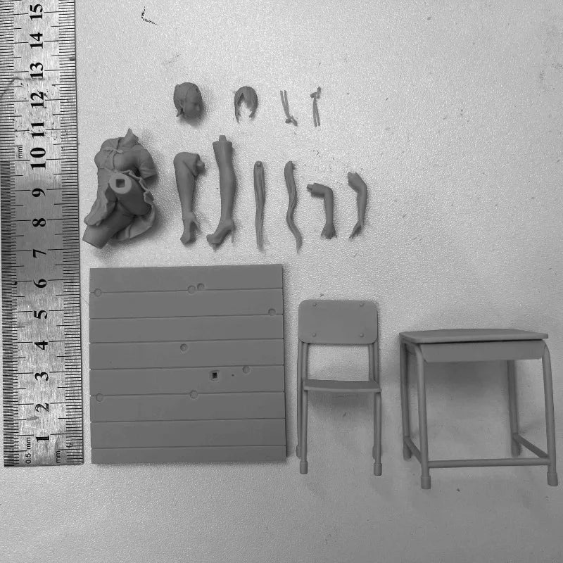 1/24 Pin-up Anime Girl, Resin Model Figure Kit, Unassembled and Unpainted