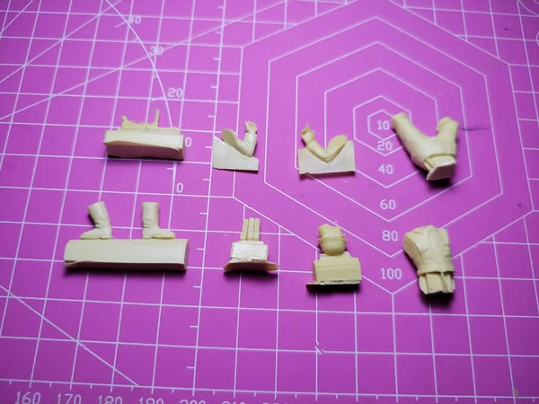 1/35 Modern Tactical Operator Assembled, Resin Model Figure Kit, Unassembled and Unpainted