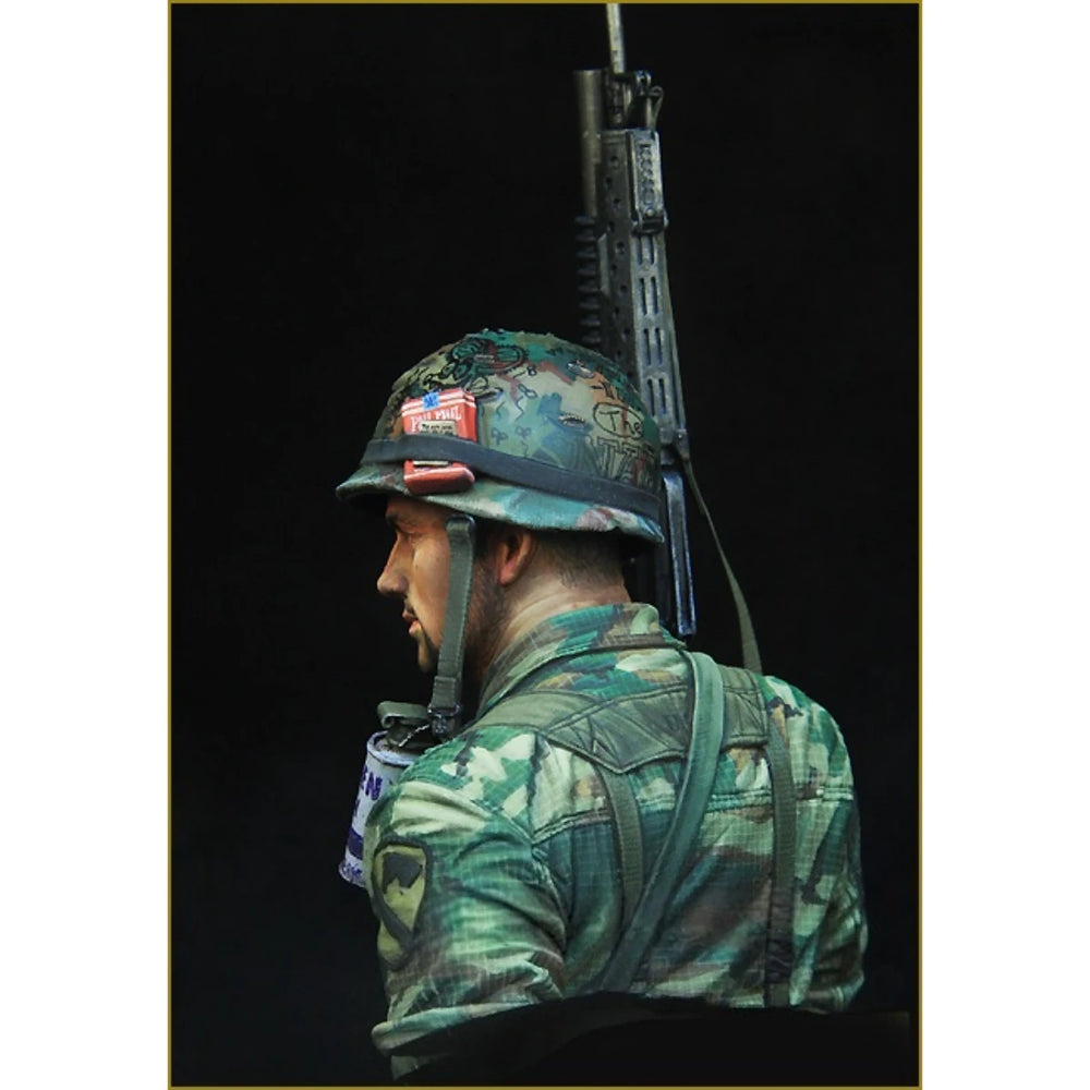 1/10 Vietnam War US 1st Cavalry Soldier, Resin Model Figure Kit, Unassembled and Unpainted