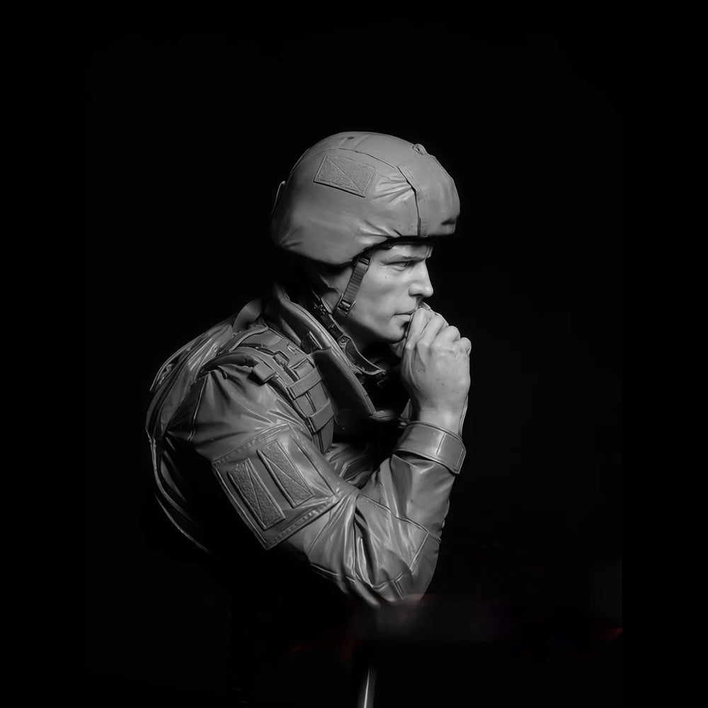 1/10 Modern Russian Soldier, Resin Model Figure Kit, Unassembled and Unpainted