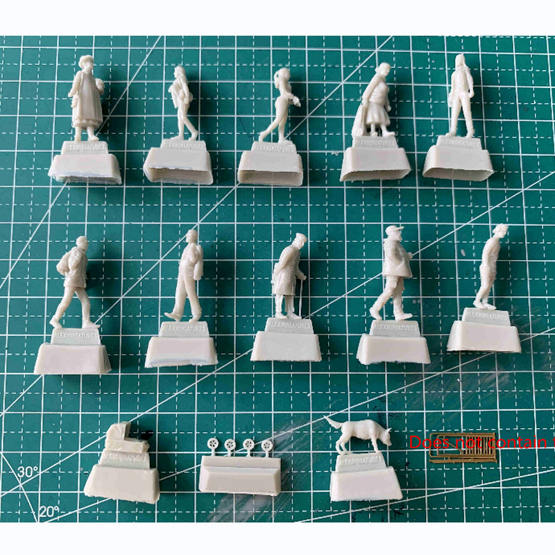 1/72 Modern European Townspeople, 25 Figures, Resin Model Figure Kit, Unassembled and Unpainted