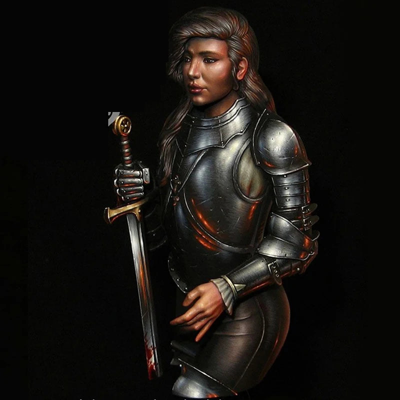 1/12 Female Knight in Plate Armor with Greatsword, Resin Model Figure Kit, Fantasy Theme, Unassembled and Unpainted