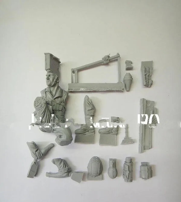 WWII Soldier — 1/16 Resin Figure