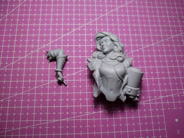 1/12 Diner Galaxy Doctor, Resin Model Bust Kit, Sci-Fi Theme, Unassembled and Unpainted