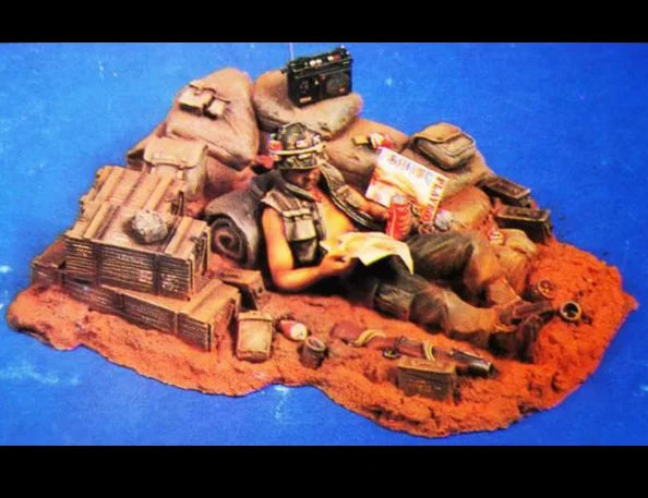 1/35 Vietnam War US Soldier Resting, Resin Model Figure Kit, Unassembled and Unpainted
