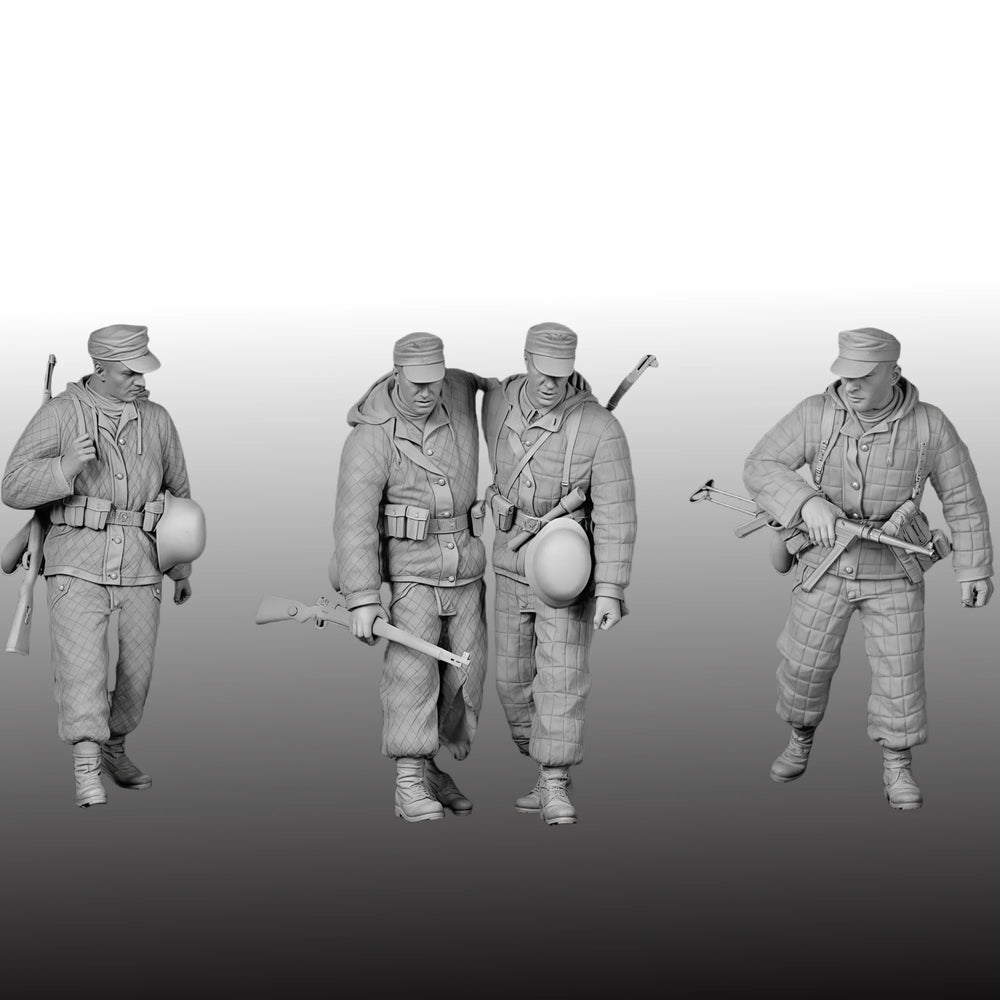 1/35 WWII German Infantry Advancing with Overcoat, 3 Figures, Resin Model Figure Kit, Unassembled and Unpainted