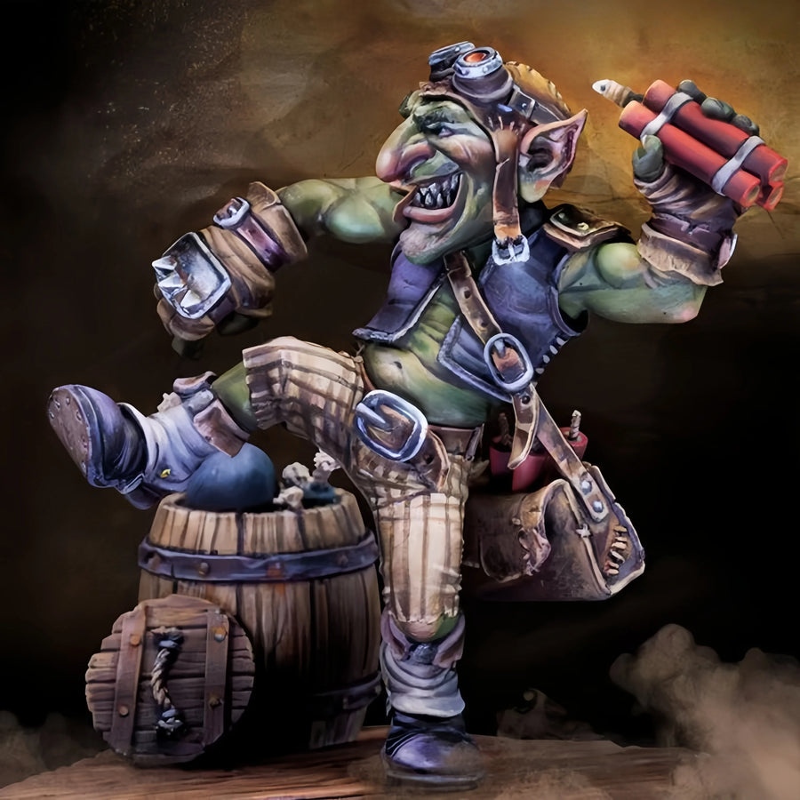 Jynz The Scoundrel Steampunk Goblin 1/24 Resin Figure Kit - resin model view 2