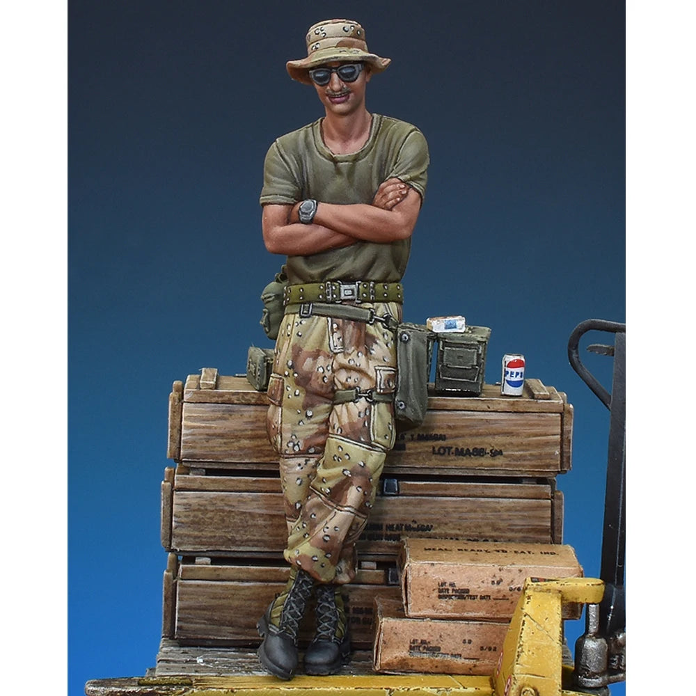 1/35 Modern Gulf War 1991 US Army Driver, Resin Model Figure Kit, Unassembled and Unpainted