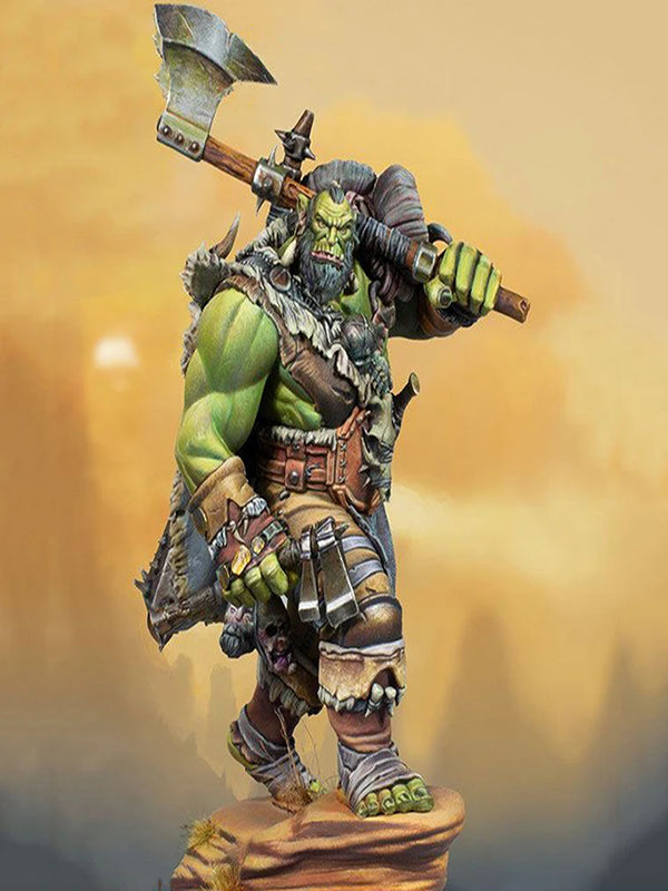 1/24 Orc Barbarian with Double-Headed Axe, Resin Model Figure Kit, Fantasy Theme, Unassembled and Unpainted