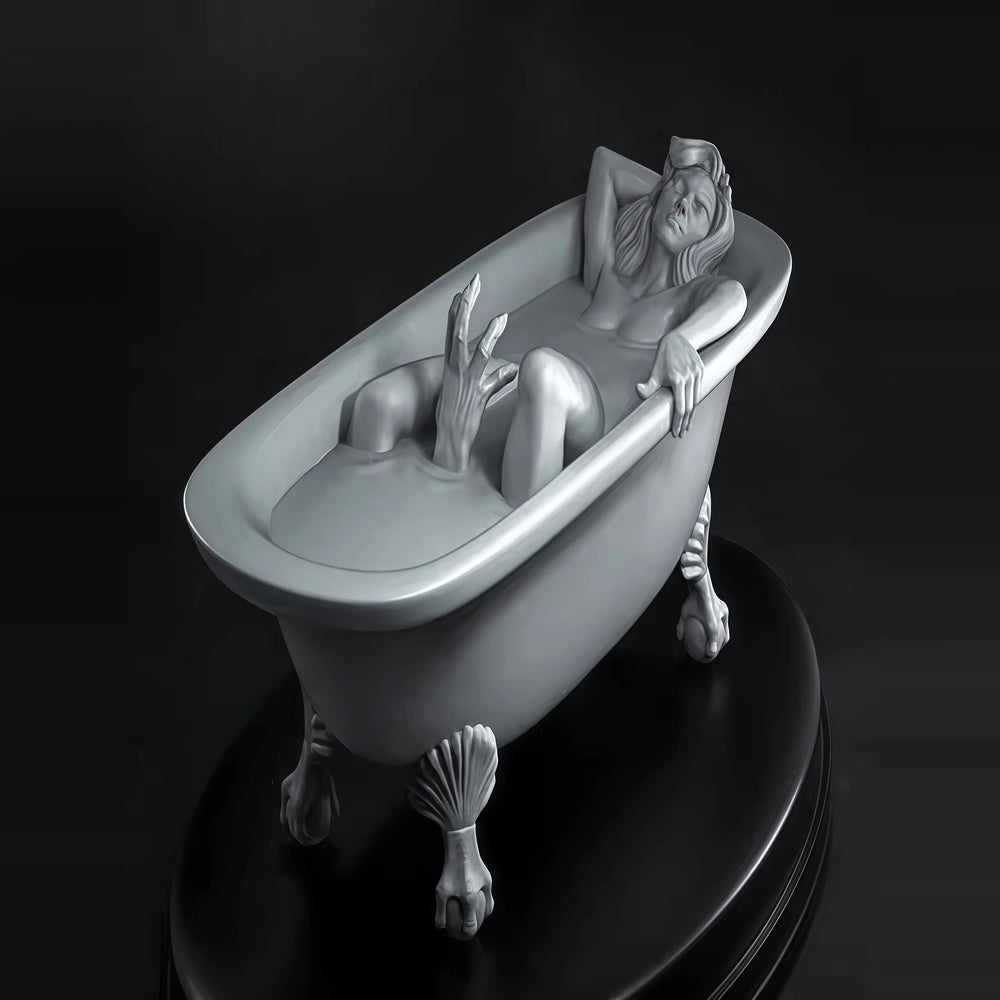 1/24 Female Reclining in Clawfoot Bathtub, Resin Model Figure Kit, Unassembled and Unpainted