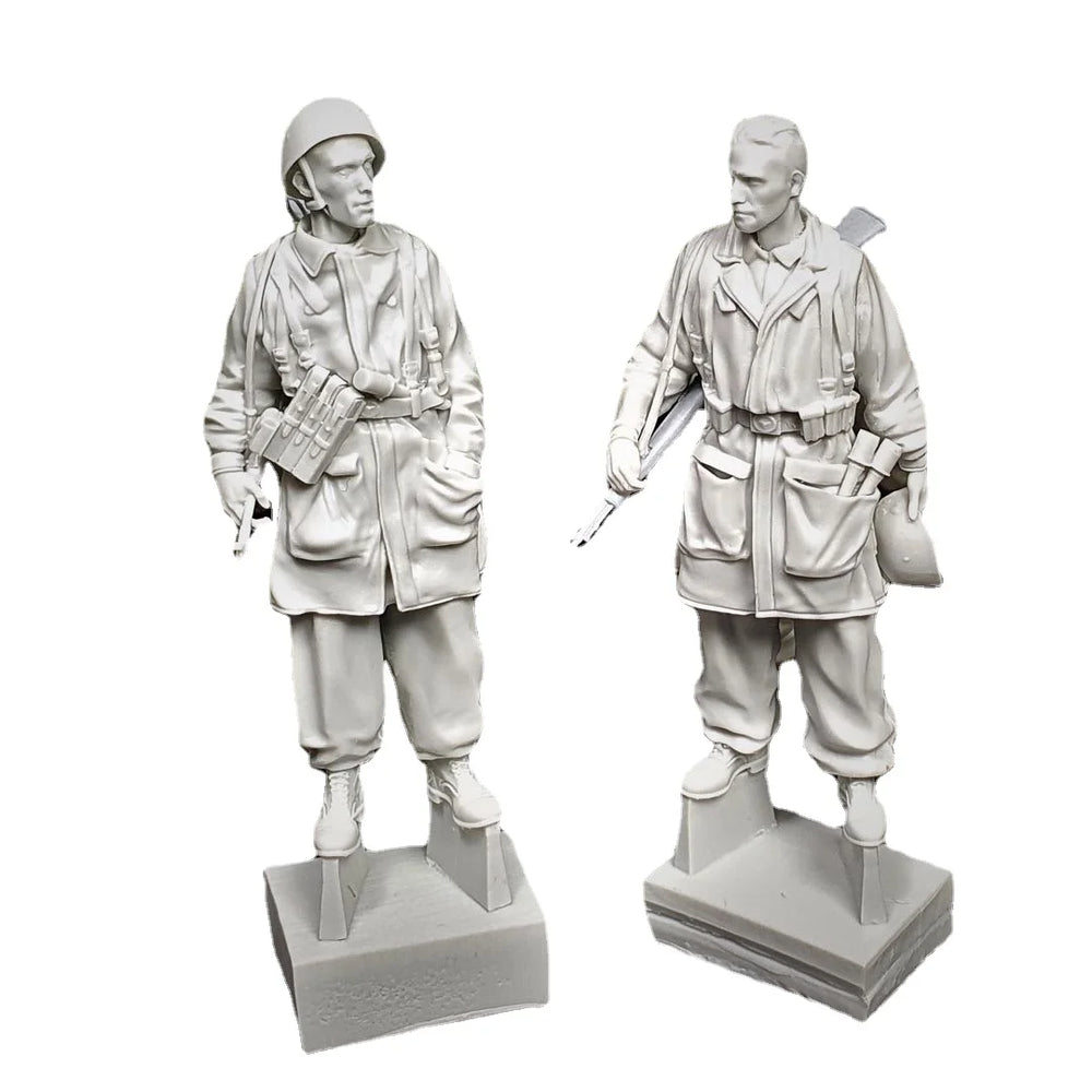 1/35 WWII Paratroopers Italy 1944, 2 Figures, Resin Model Figure Kit, Unassembled and Unpainted
