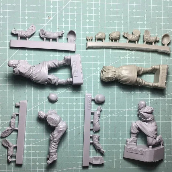 1/35 Modern Military Artillery Team, 4 Figures, Resin Model Figure Kit, Unassembled and Unpainted