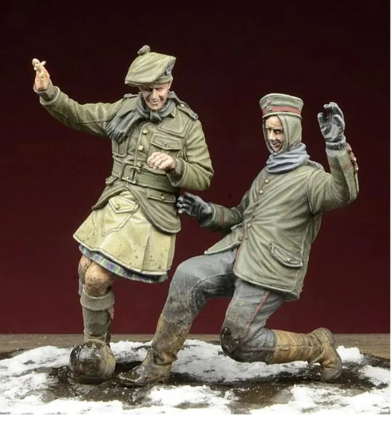 1/35 WWI Christmas Truce Scene, 2 Figures, Resin Model Figure Kit, Unassembled and Unpainted