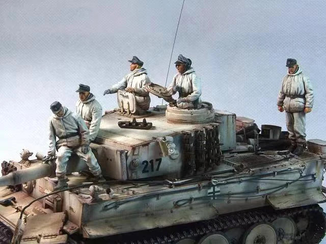 1/35 WWII North Africa, 5 Figures, Resin Model Diorama Kit, Unassembled and Unpainted