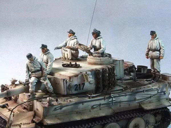 1/35 WWII North Africa, 5 Figures, Resin Model Diorama Kit, Unassembled and Unpainted