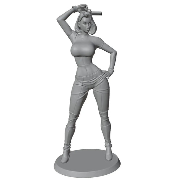 1/24 Barbarian Woman with Raised Battle Axe, Resin Model Figure Kit, Fantasy Theme, Unassembled and Unpainted