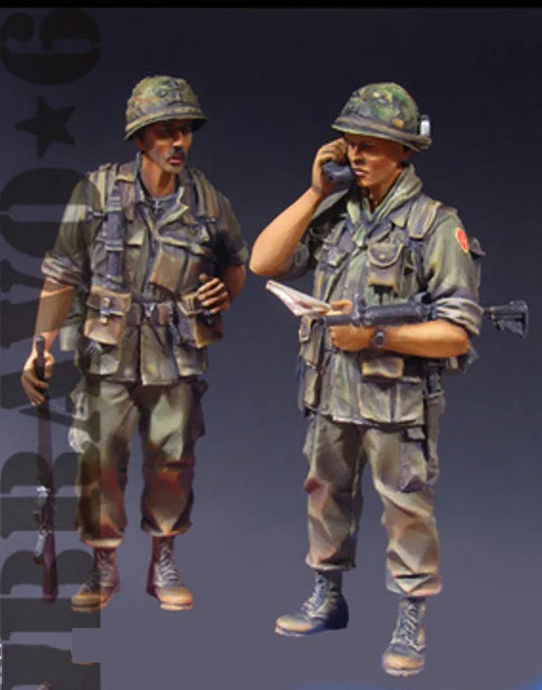 1/35 WWII US Infantry in Casual and Alert Poses, 2 Figures, Resin Model Figure Kit, Unassembled and Unpainted