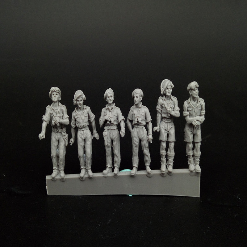 1/72 WWII British Armored Force, 18 Figures, Resin Model Figure Kit, Unassembled and Unpainted