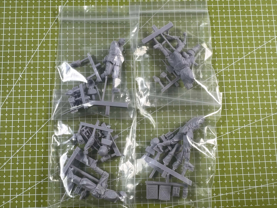 WWII German Wehrmacht 4-Figure Combat Set 1/35 Resin Kit - resin model view 3