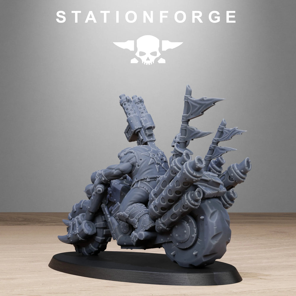 Orc Warbiker Mob, 5 Figures, Resin Model Figure Kit, Fantasy Theme, Unassembled and Unpainted