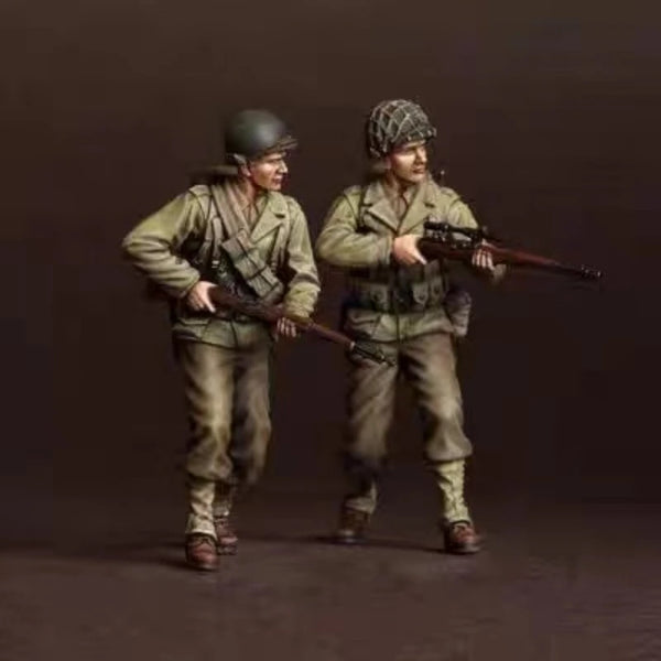 1/35 WWII US Infantry Assault Squad, 4 Figures, Resin Model Figure Kit, Unassembled and Unpainted