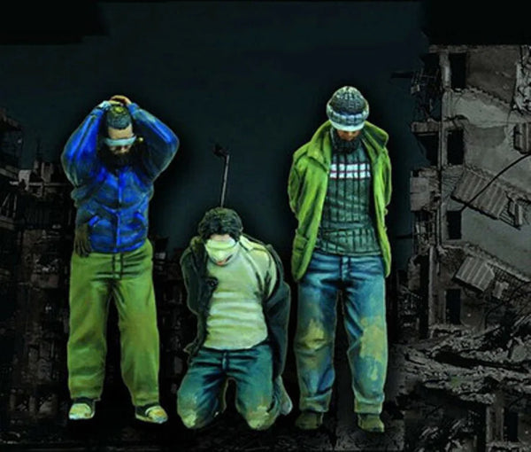 1/35 Post-Apocalyptic Survivors, 3 Figures, Resin Model Figure Kit, Fantasy Theme, Unassembled and Unpainted