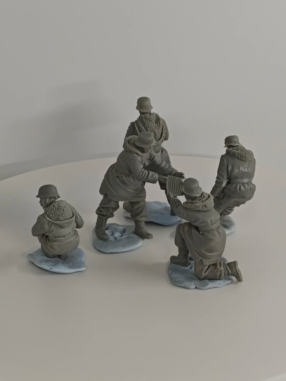 1/35 WWII German Infantry Squad Attacking, 5 Figures, Resin Model Figure Kit, Unassembled and Unpainted