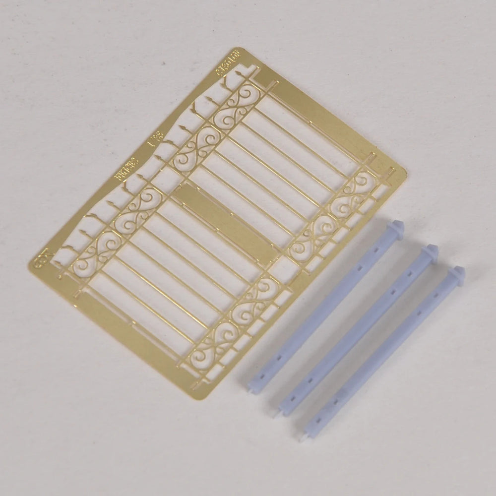 1/35 Decorative Iron Fence & Gate, Resin Model Diorama Kit, Historical Theme, Unassembled and Unpainted