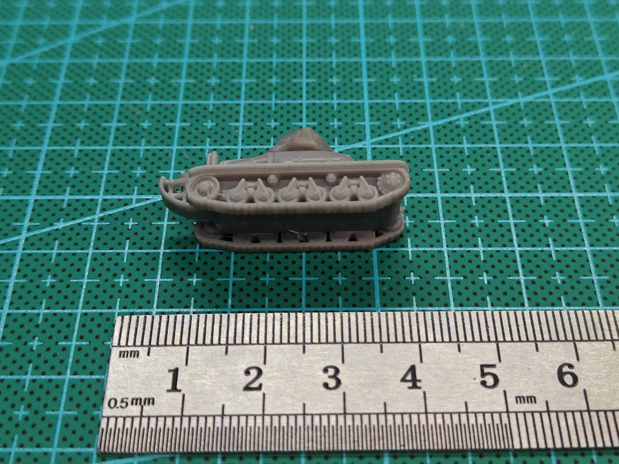1/144 Scale Hotchkiss H39 Tank MODEL KIT