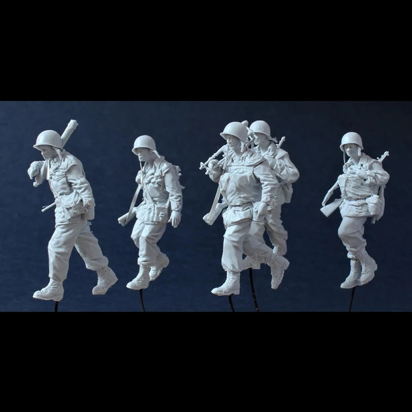 1/35 WWII German Infantry Squad Advancing, 5 Figures, Resin Model Figure Kit, Unassembled and Unpainted