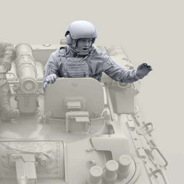 1/35 Modern Russian Tank Crew at Battle Stations, 4 Figures, Resin Model Figure Kit, Unassembled and Unpainted
