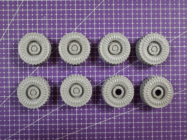 1/35 WWII Tank Wheels, Resin Model Vehicle Kit, Unassembled and Unpainted