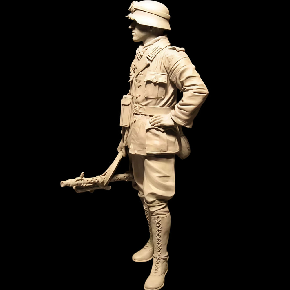 1/16 WWII German Tropical Infantry with Pith Helmet, Resin Model Figure Kit, Unassembled and Unpainted