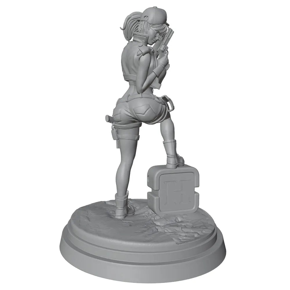75mm Female Warrior in Power Suit, Resin Model Figure Kit, Sci-Fi Theme, Unassembled and Unpainted
