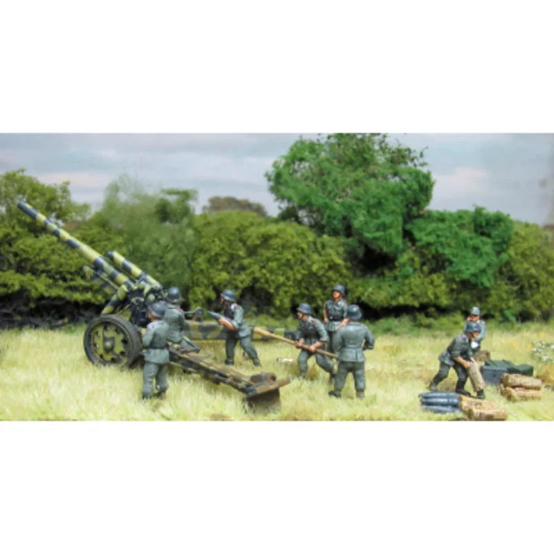 1/72 WWII German Gun Crew Loading Ammunition, 7 Figures, Resin Model Figure Kit, Unassembled and Unpainted