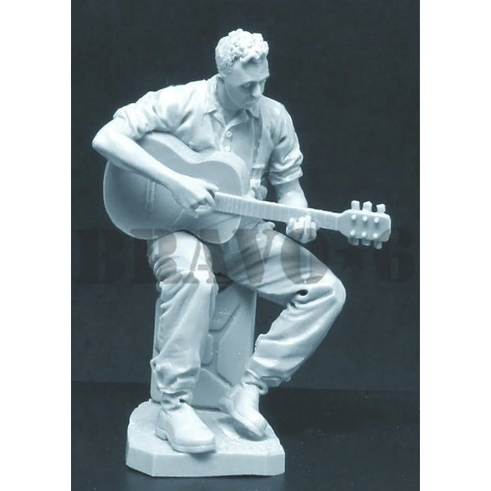 WWII US Army Soldier with Rifle and Launcher, Resin Model Figure Kit, Unassembled and Unpainted