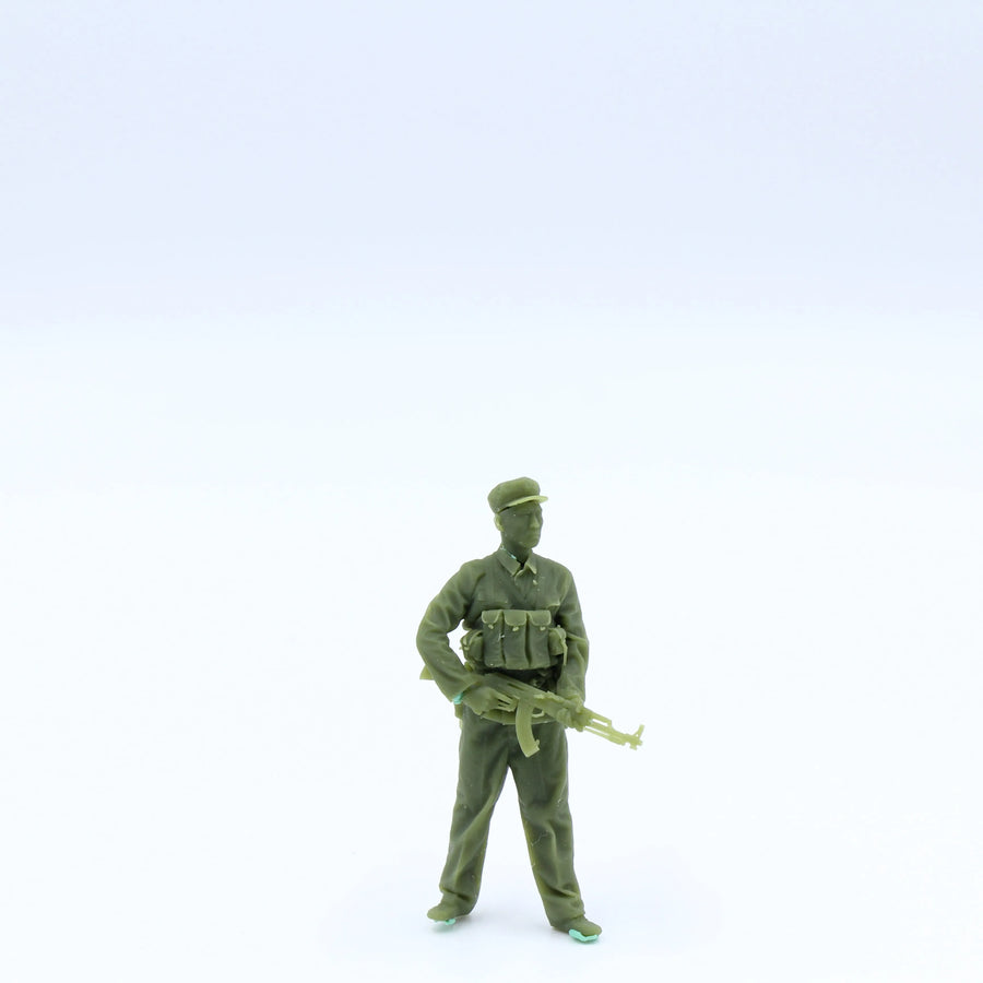 YM Model Original 1/35 Chinese Soldier Resin Soldier （1Soldier）Ymc35001