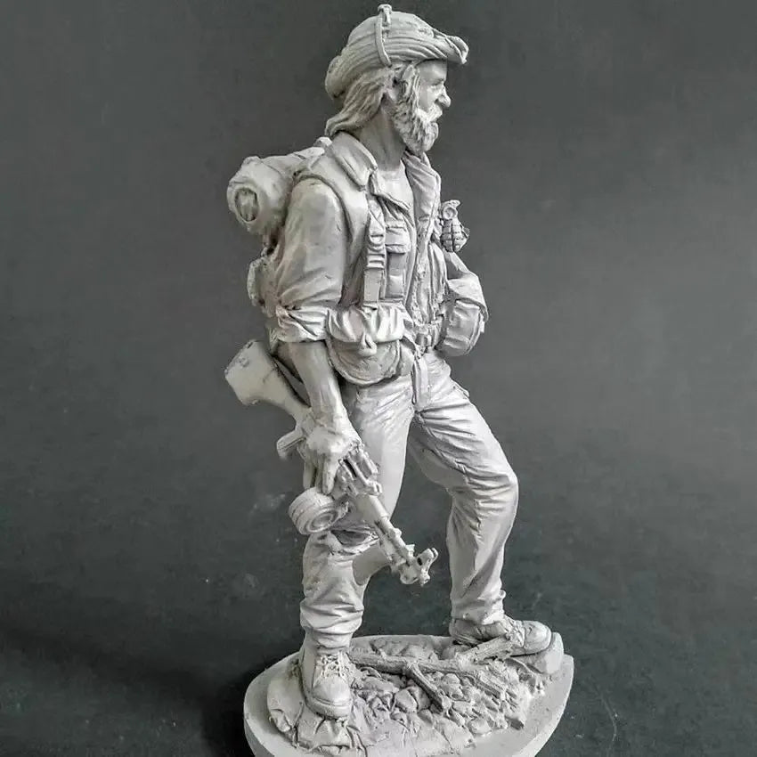 1/16 Modern Bearded Prospector in Yellow Jacket, Resin Model Figure Kit, Unassembled and Unpainted