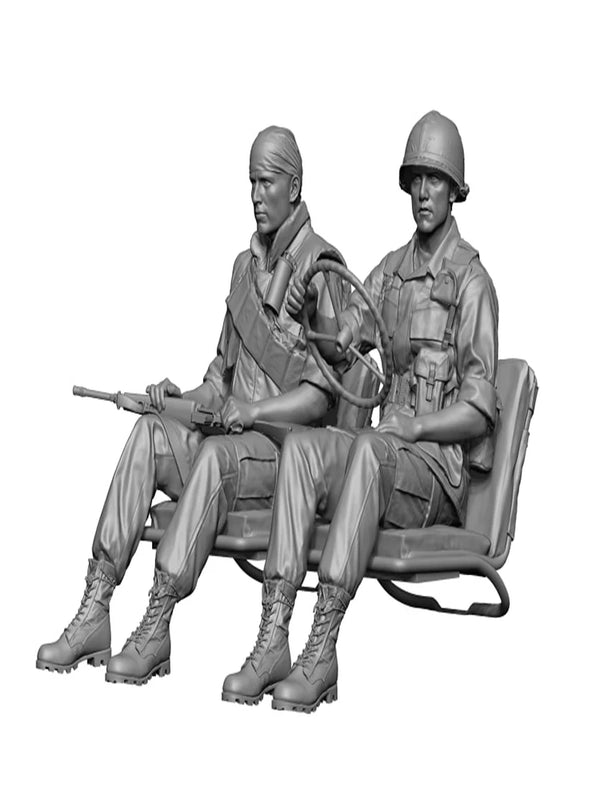 1/48 WWII Military Crew, 2 Figures, Resin Model Figure Kit, Unassembled and Unpainted
