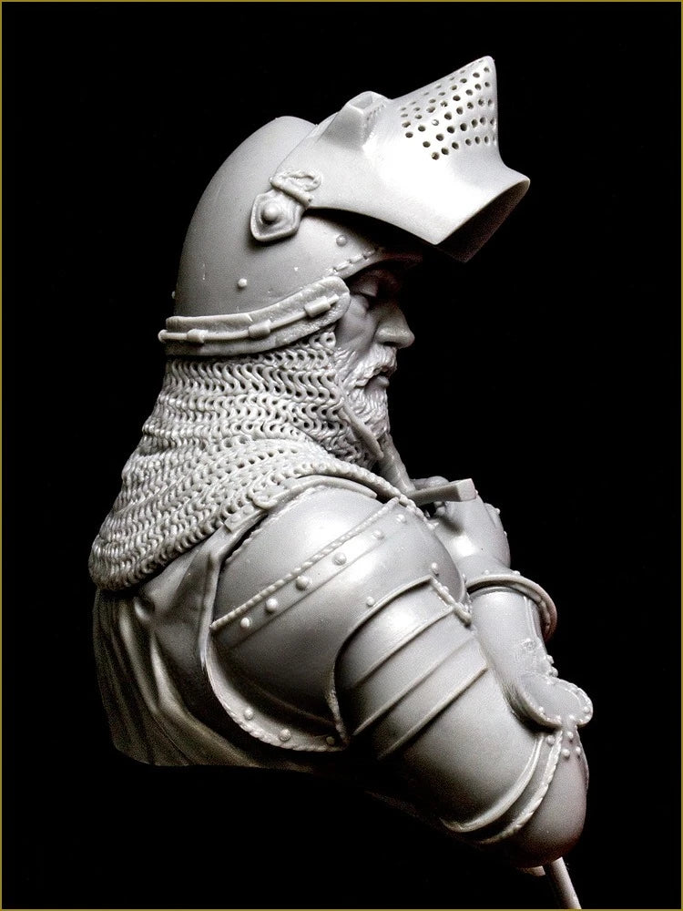 1/10 Medieval Knight in Armor, Resin Model Bust Kit, Unassembled and Unpainted