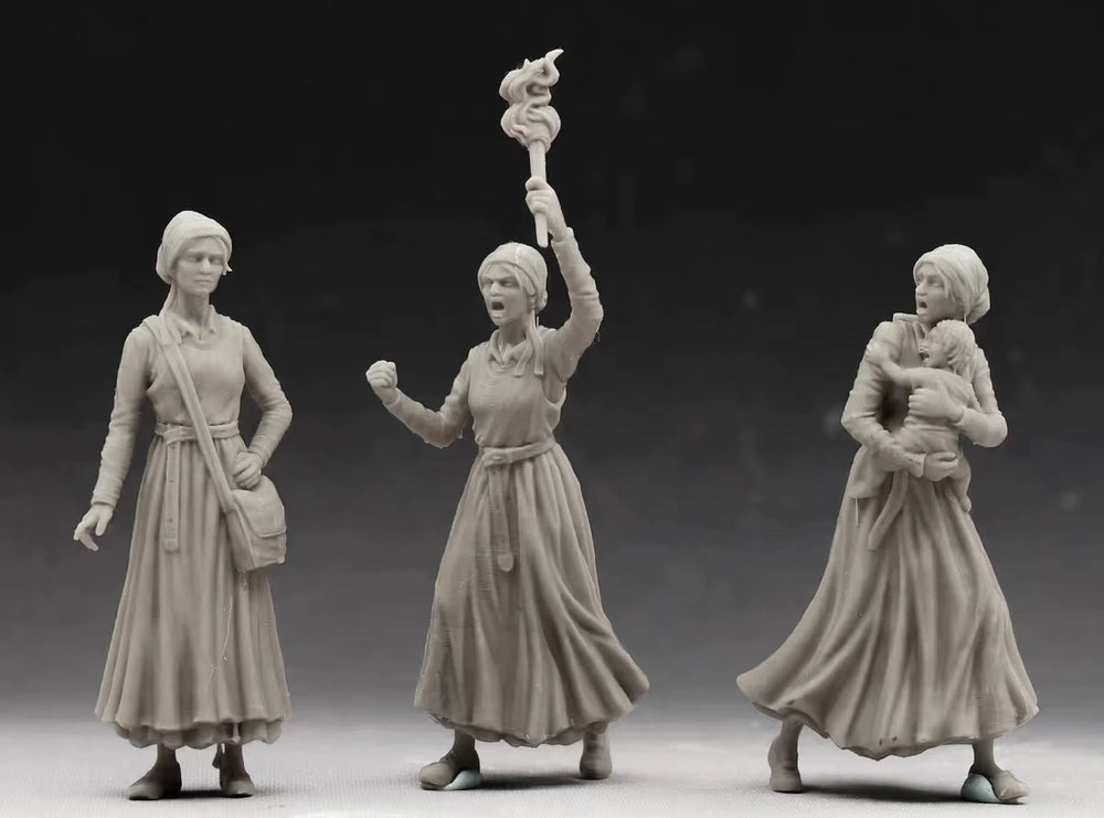 1/35 Historical Civilian Women, 3 Figures, Resin Model Figure Kit, Historical Theme, Unassembled and Unpainted